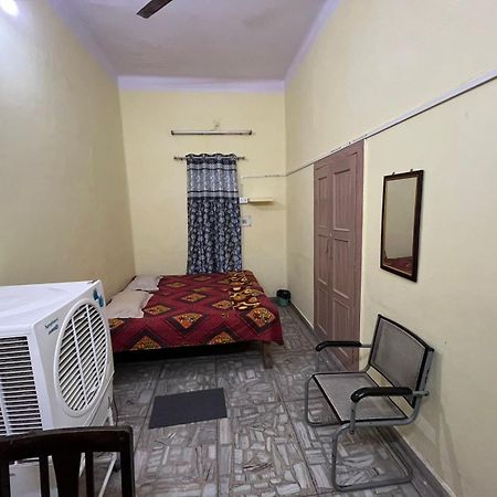 Vishwa Deva Homestay Varanasi Bagian luar foto